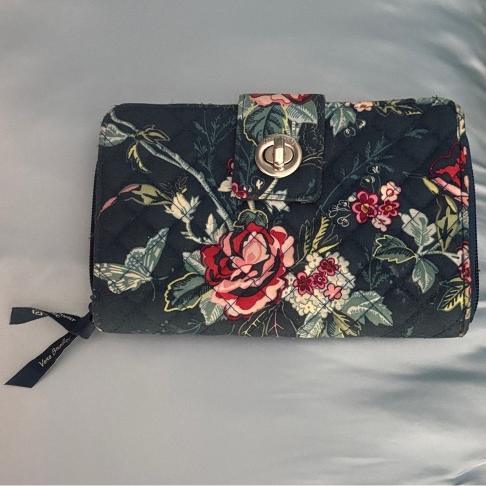 Vera Bradley turn lock wallet